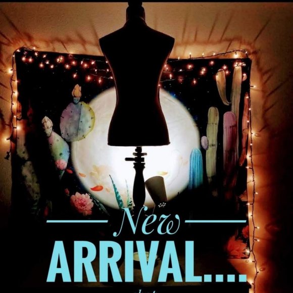 Black Mini Dress Size 2X - Picture 8 of 9